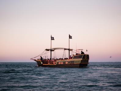 Pirate Ship Mandurah Sunset cruise 