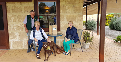 People having fun on the wine tour