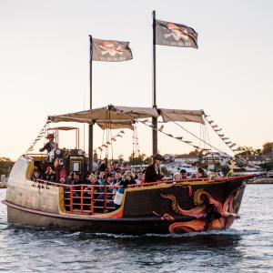 Pirate Ship Mandurah Sundowner cruise 