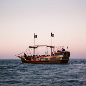 Pirate Ship Mandurah Cruise & sunset
